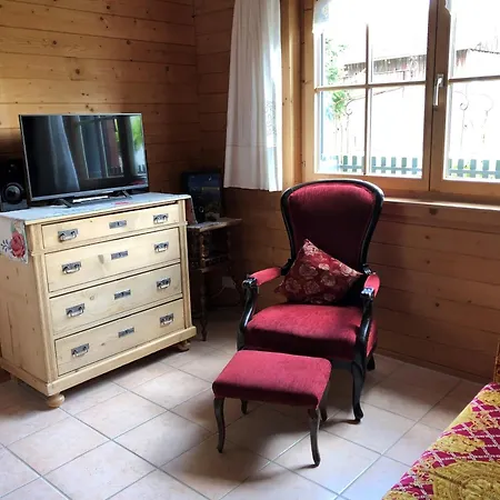 Rotes Haus Romantik Apartment *